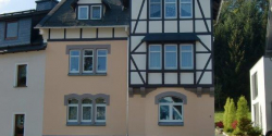 Fassade Mehrfamiliehaus Bad Lobenstein  fertig